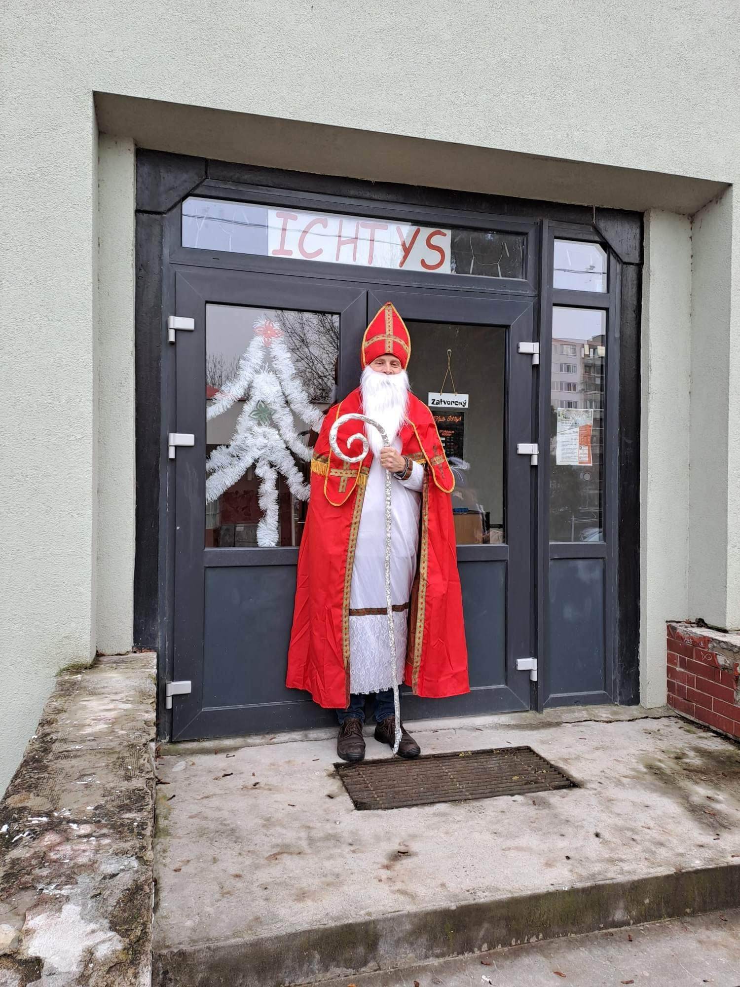 ICHYTS opäť prináša Mikuláša do ulíc Devínskej a Dúbravky